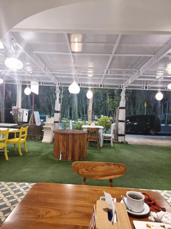 Attara Inn Senggigi Exteriör bild