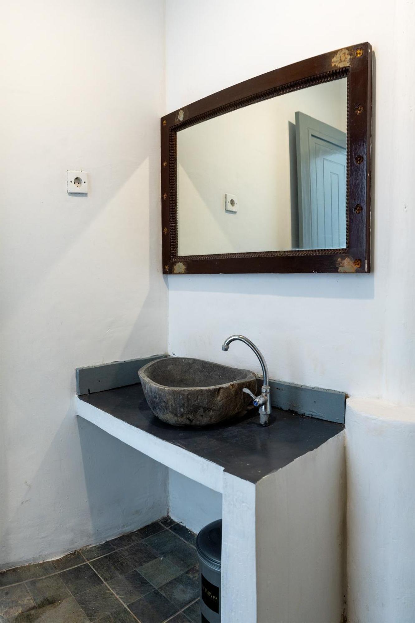 Attara Inn Senggigi Exteriör bild