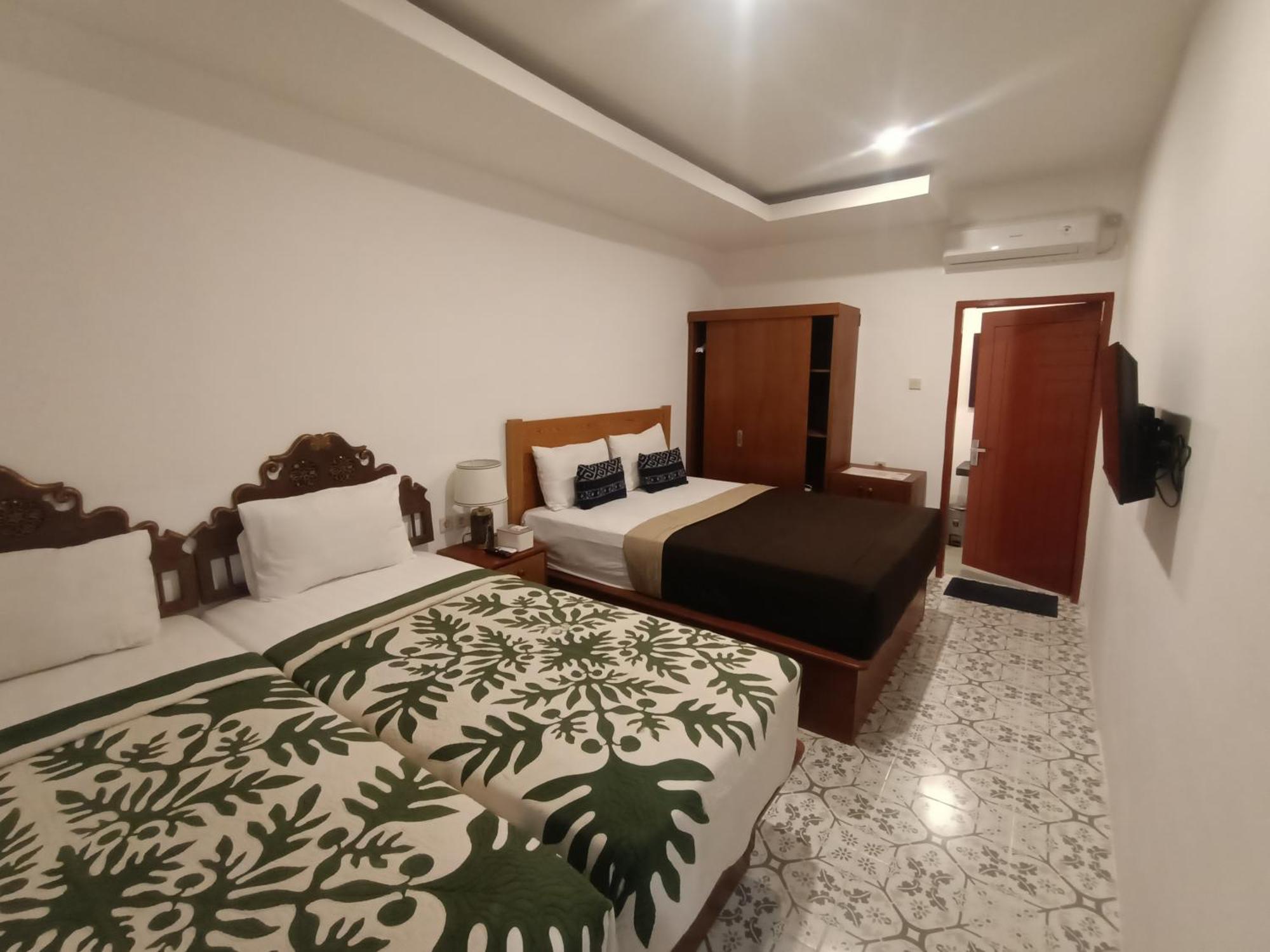 Attara Inn Senggigi Exteriör bild